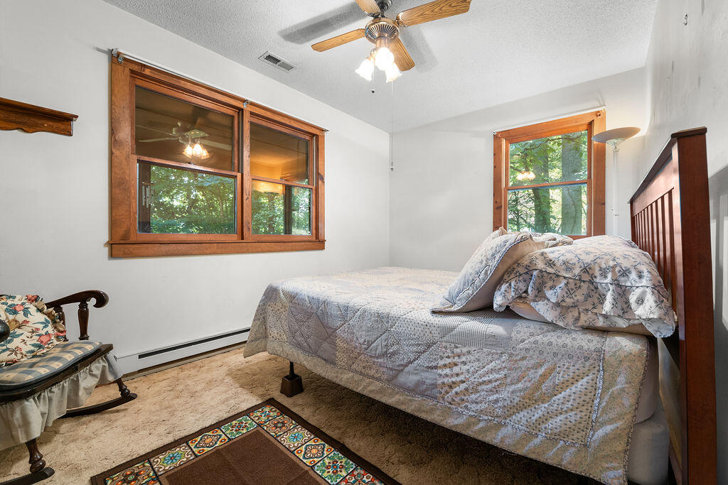 790 Woodland Heights
