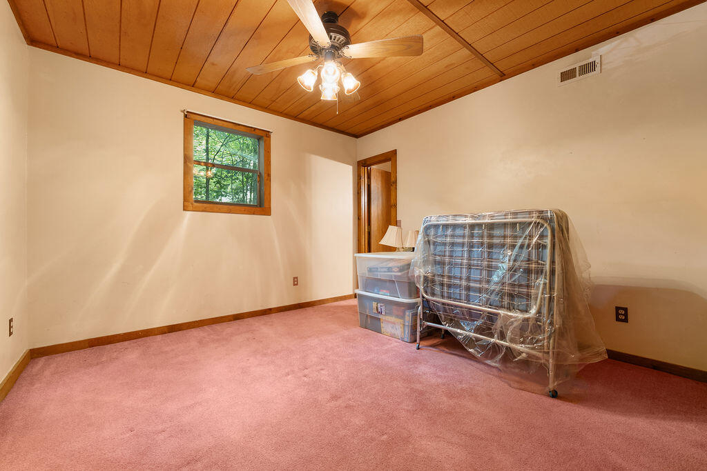 790 Woodland Heights
