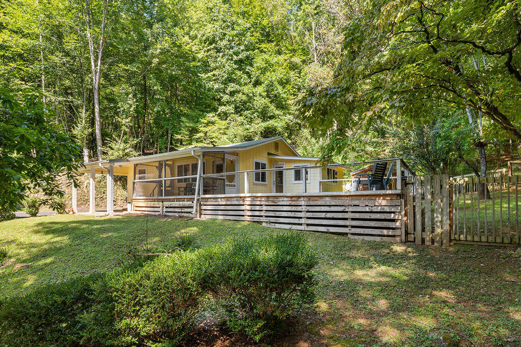 71 Watauga Heights Rd