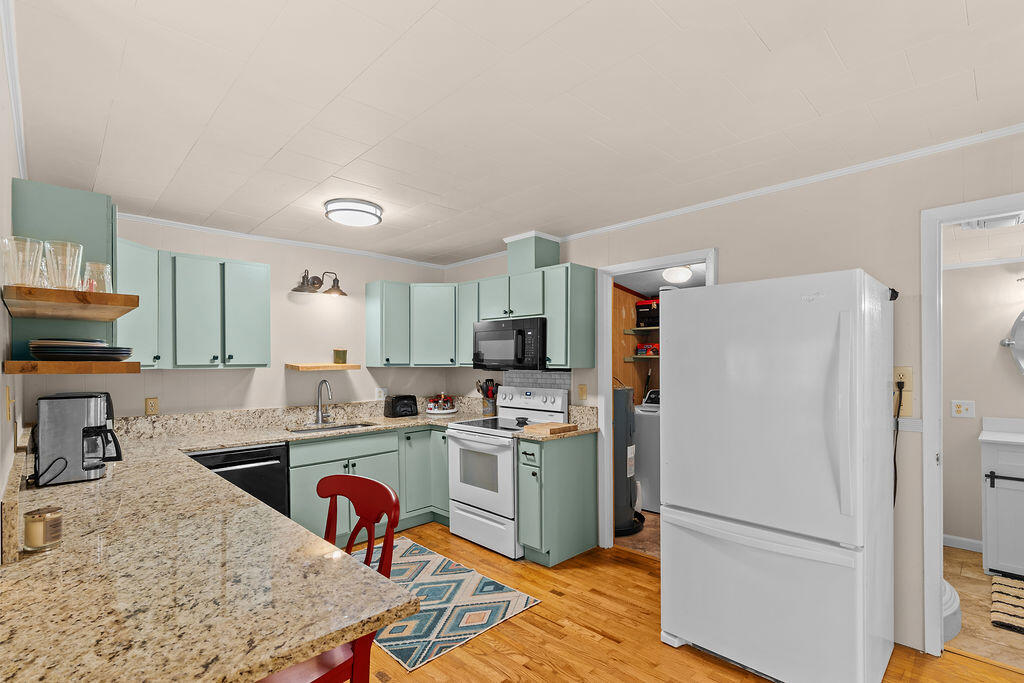 71 Watauga Heights Rd