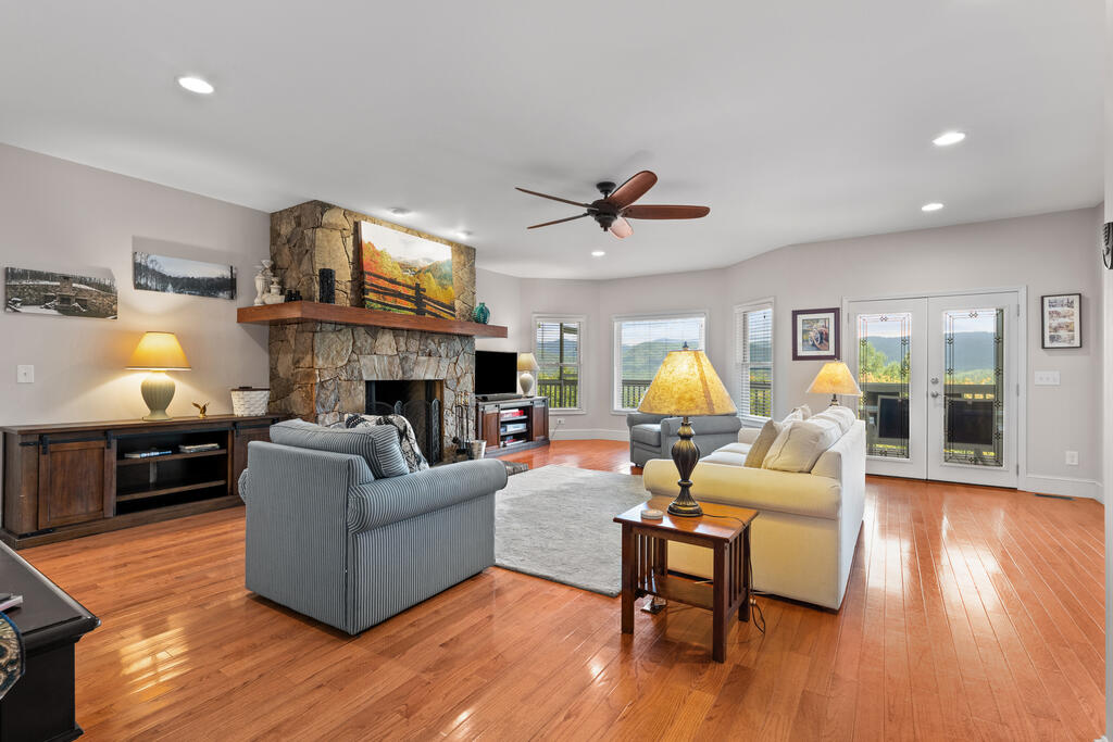 298 Carpenter Rd