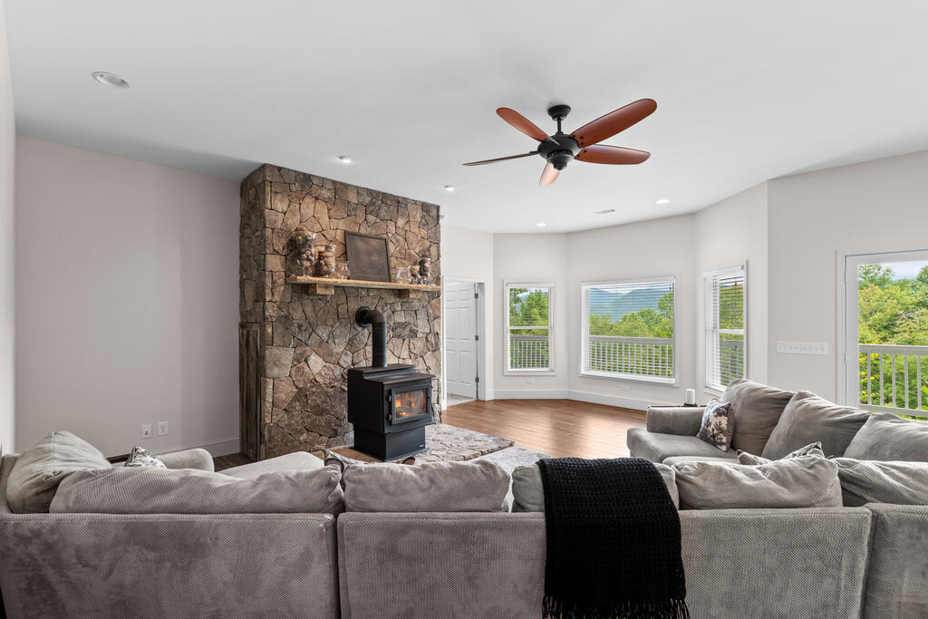 298 Carpenter Rd