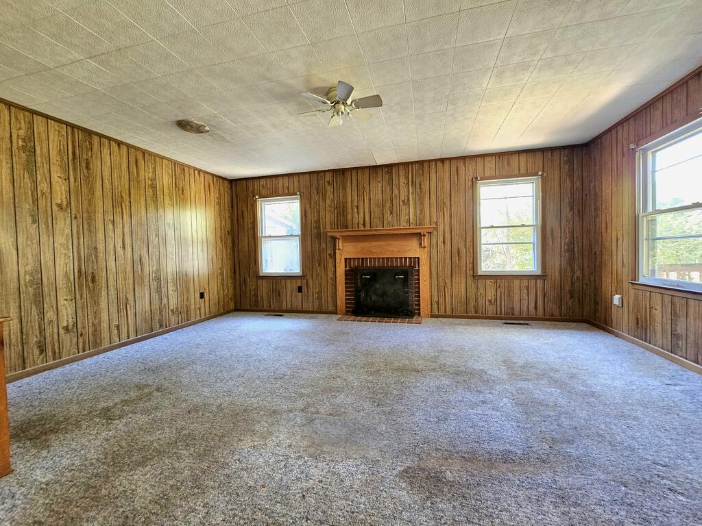 44 Meadow Lane