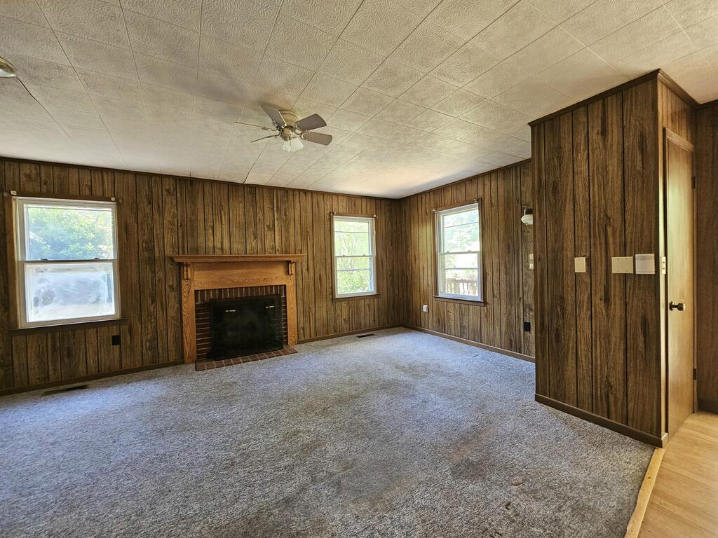 44 Meadow Lane