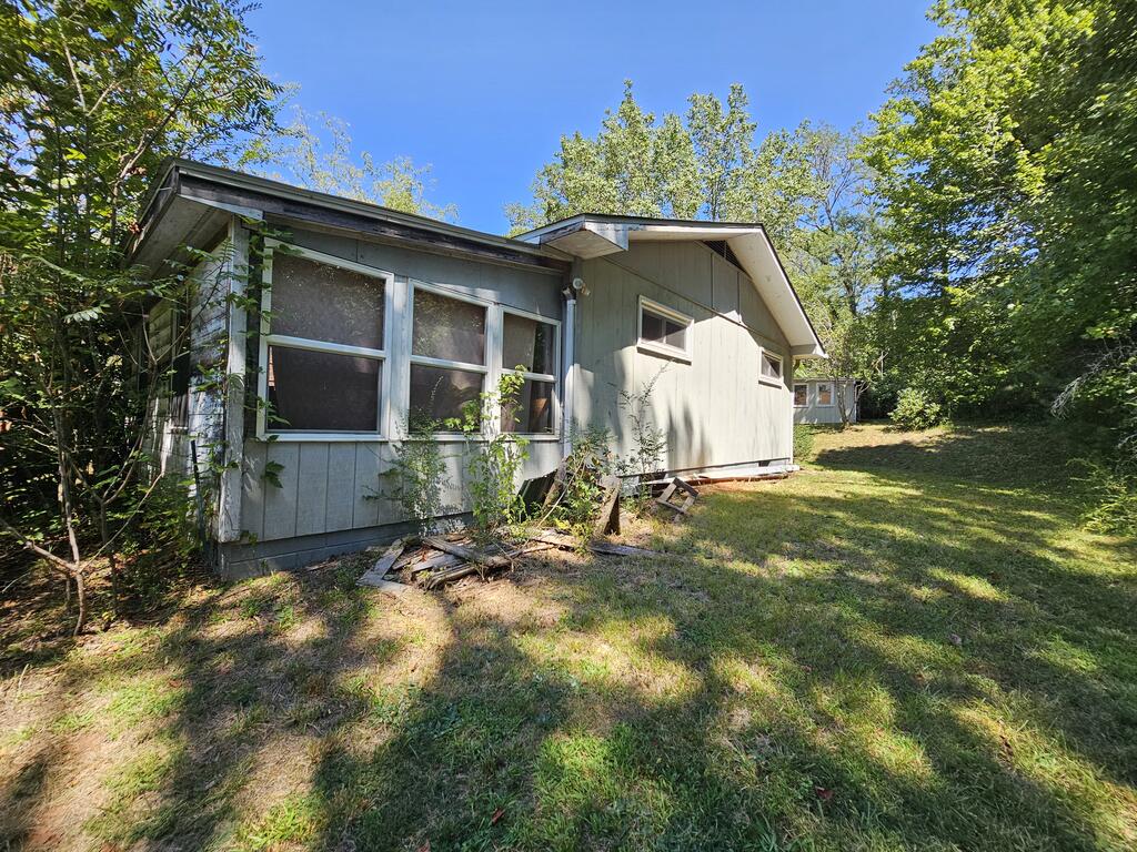 44 Meadow Lane