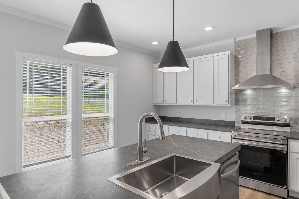 29 Quail Hollow Rd
