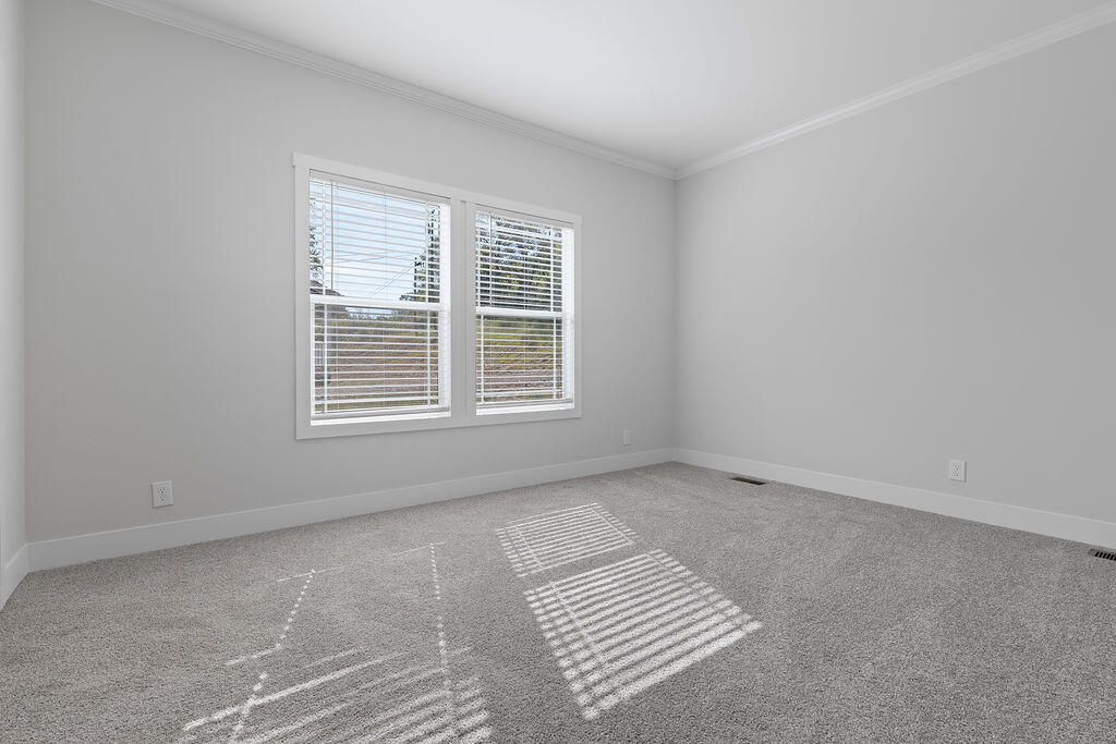 29 Quail Hollow Rd