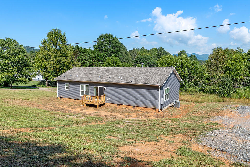 29 Quail Hollow Rd
