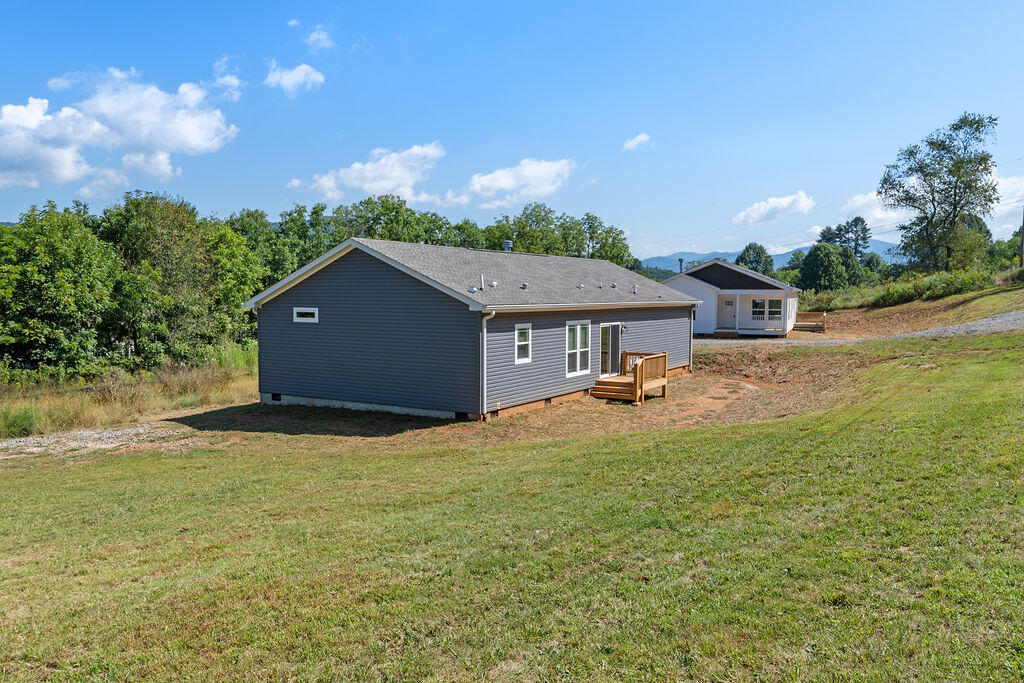 29 Quail Hollow Rd
