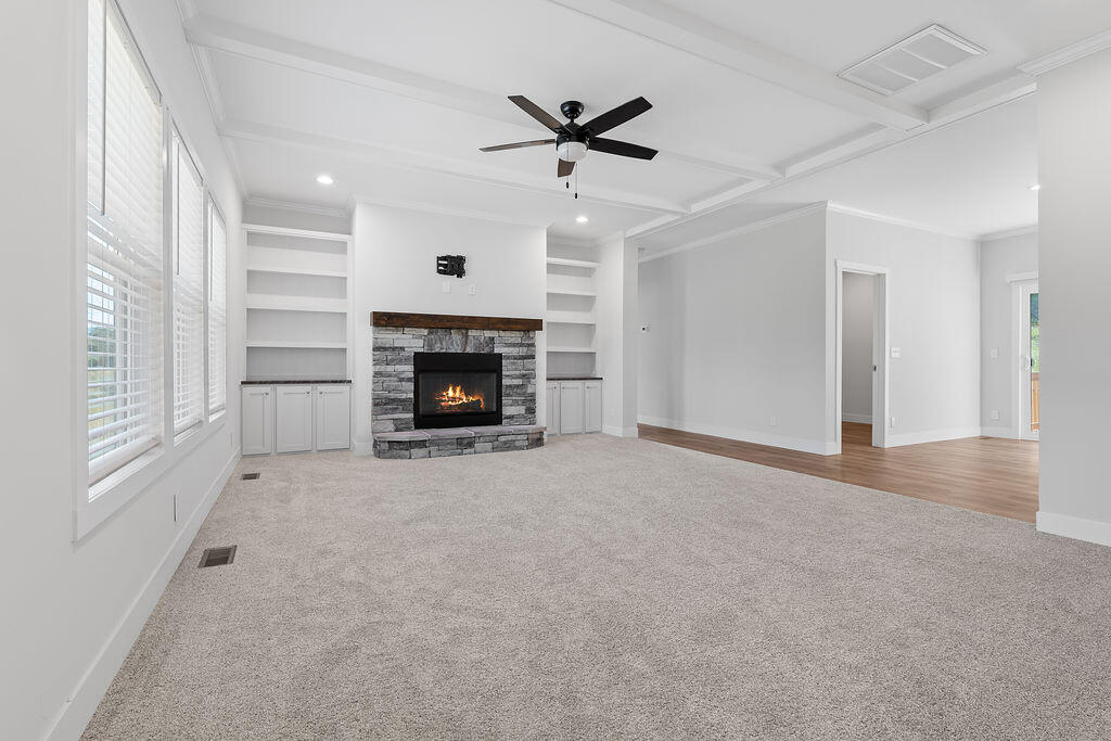 29 Quail Hollow Rd
