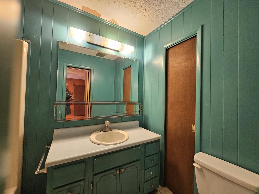 56 Hickory Hollow Rd.