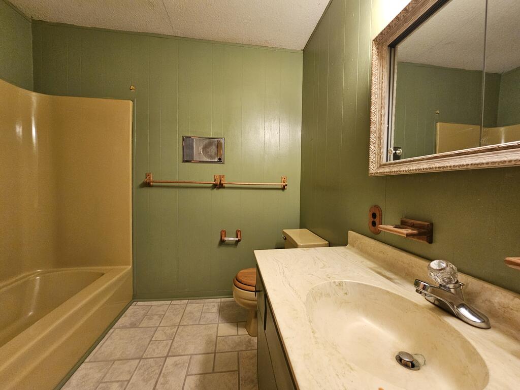 56 Hickory Hollow Rd.