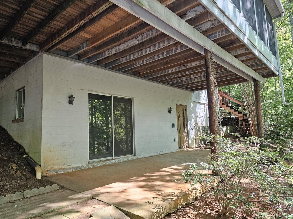 56 Hickory Hollow Rd.