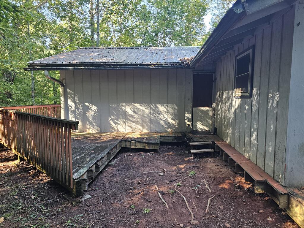 56 Hickory Hollow Rd.
