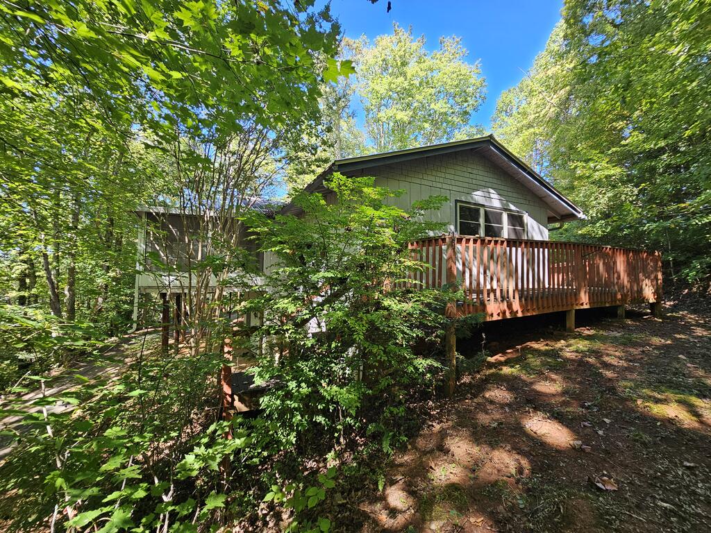 56 Hickory Hollow Rd.