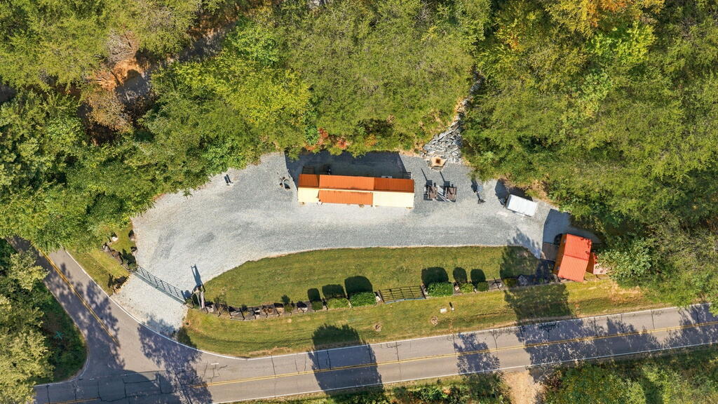 9559 Bryson City Rd