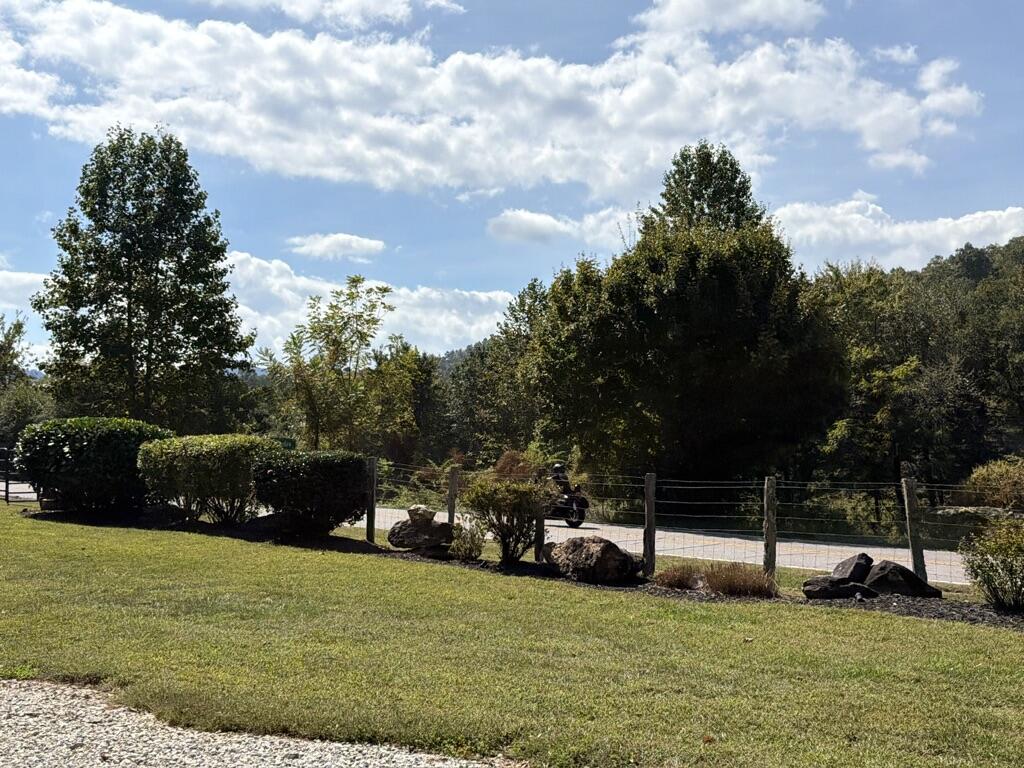 9559 Bryson City Rd