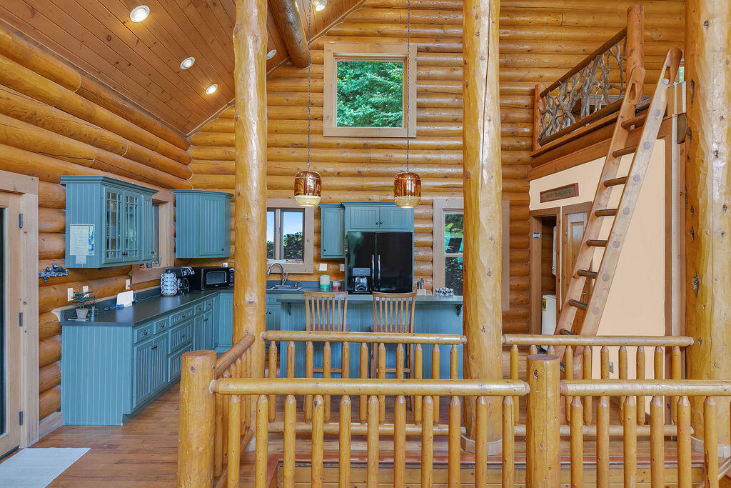 135 Ridge Top Dr