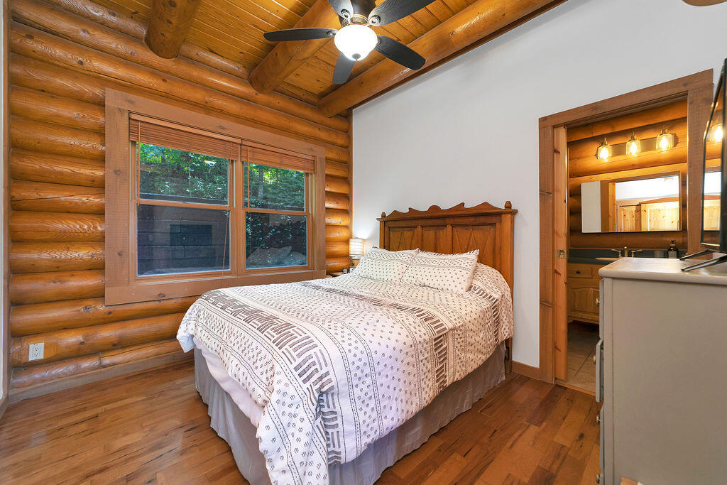 135 Ridge Top Dr