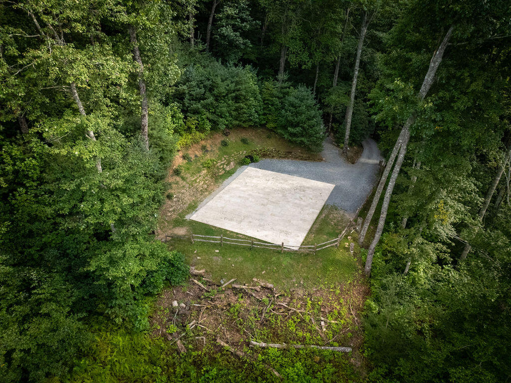 135 Ridge Top Dr