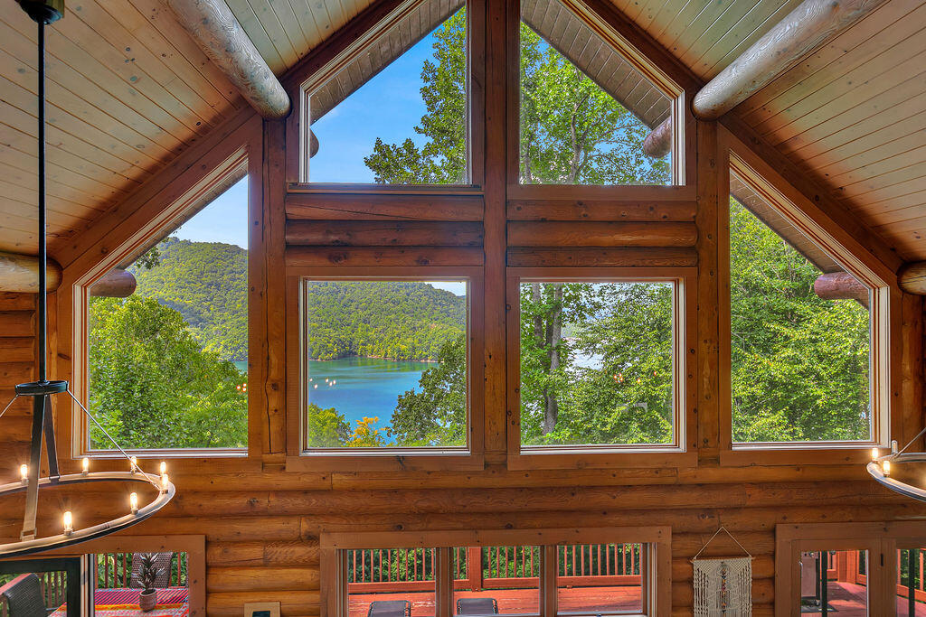 135 Ridge Top Dr