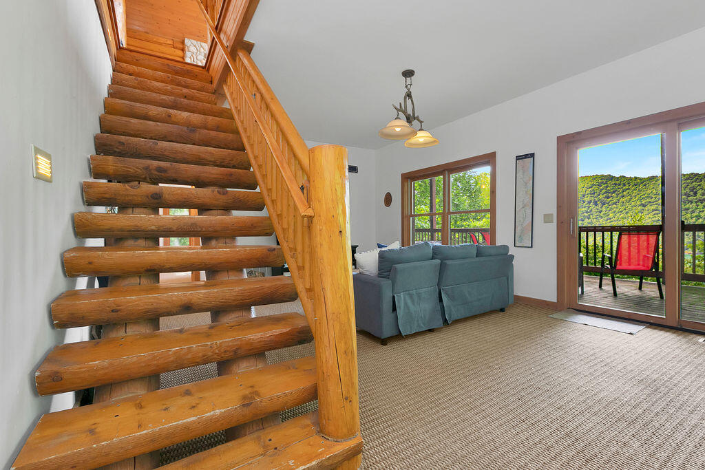 135 Ridge Top Dr