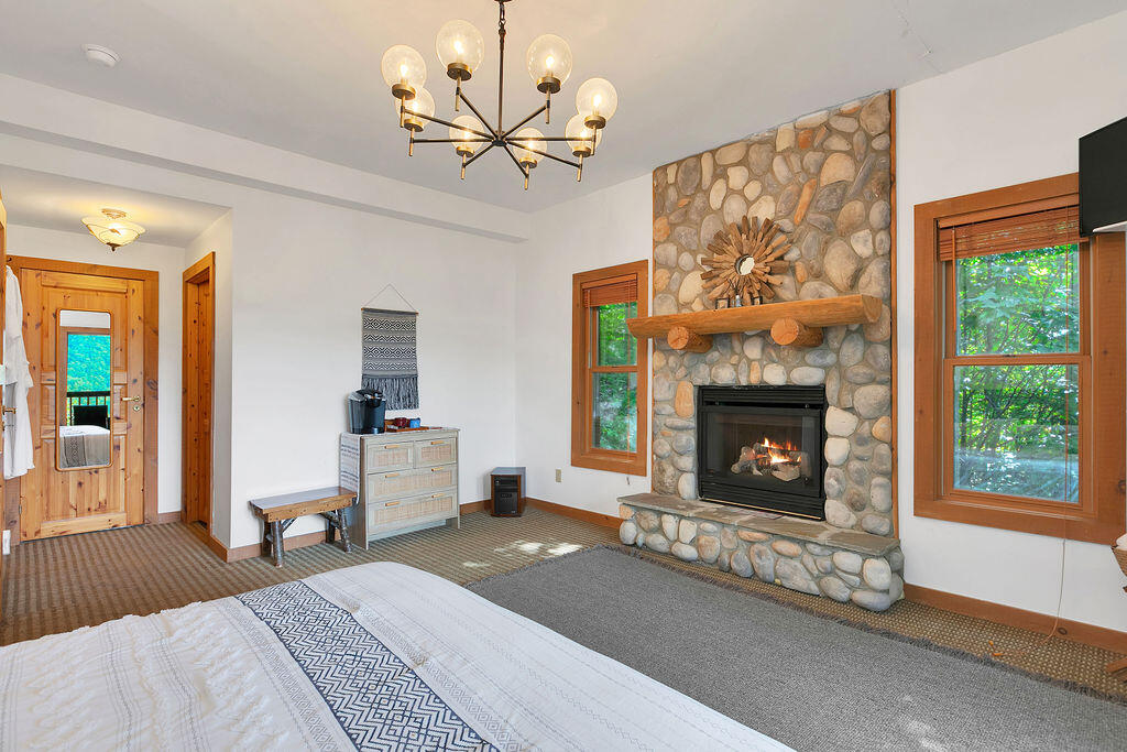 135 Ridge Top Dr