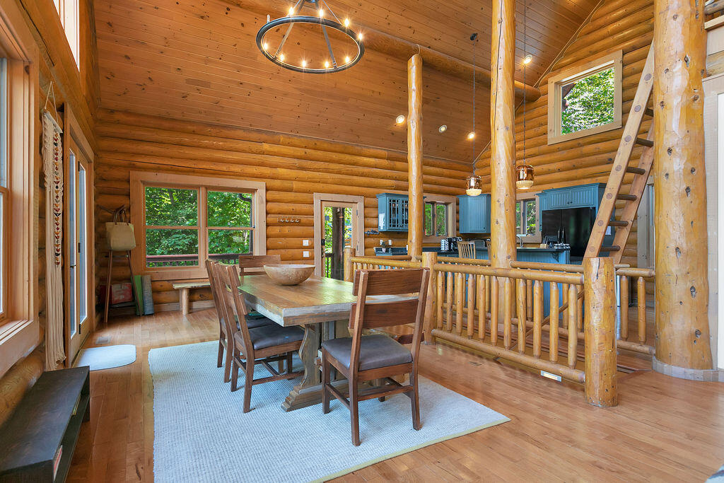 135 Ridge Top Dr