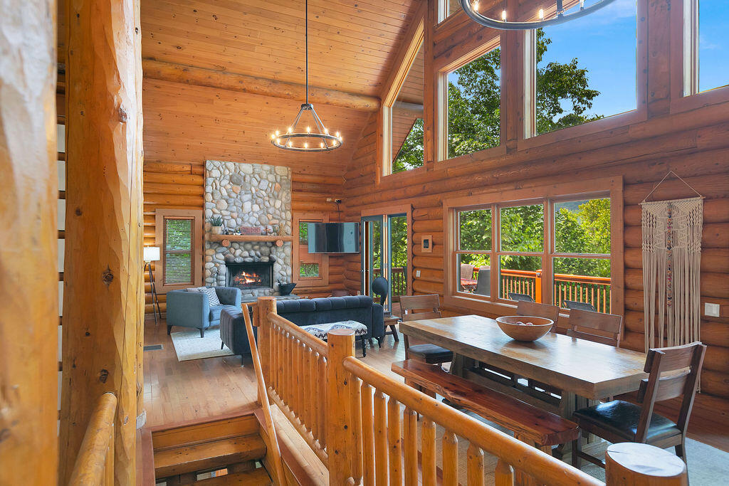 135 Ridge Top Dr
