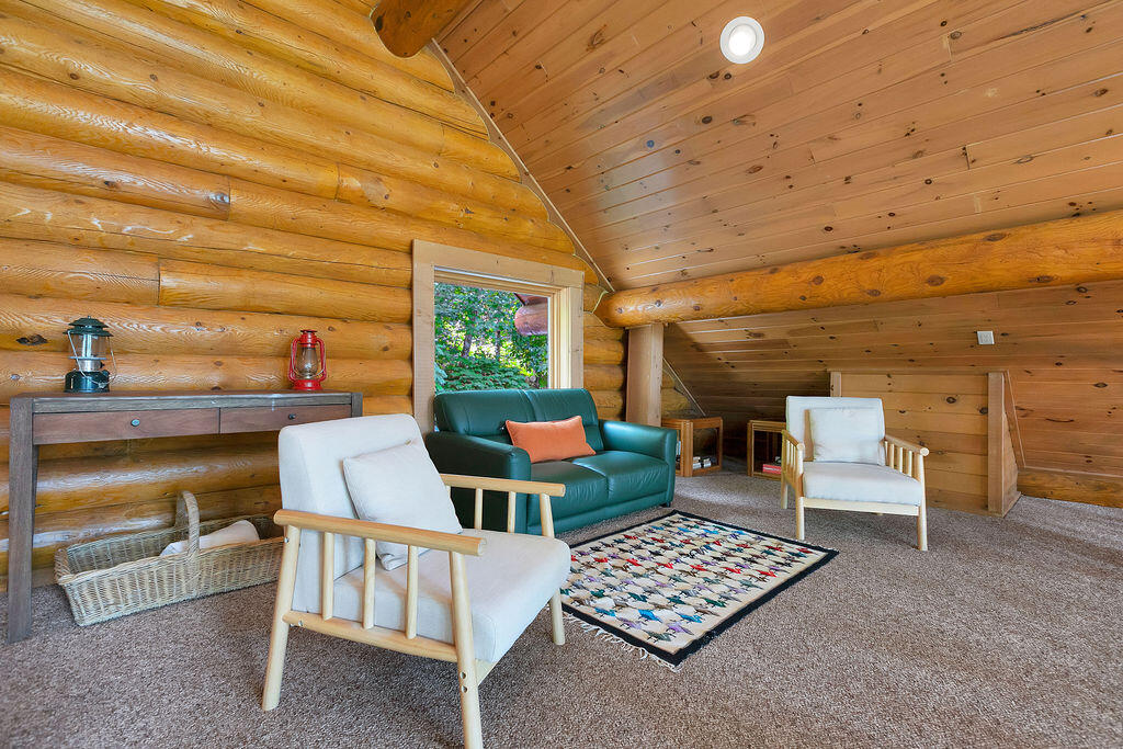 135 Ridge Top Dr