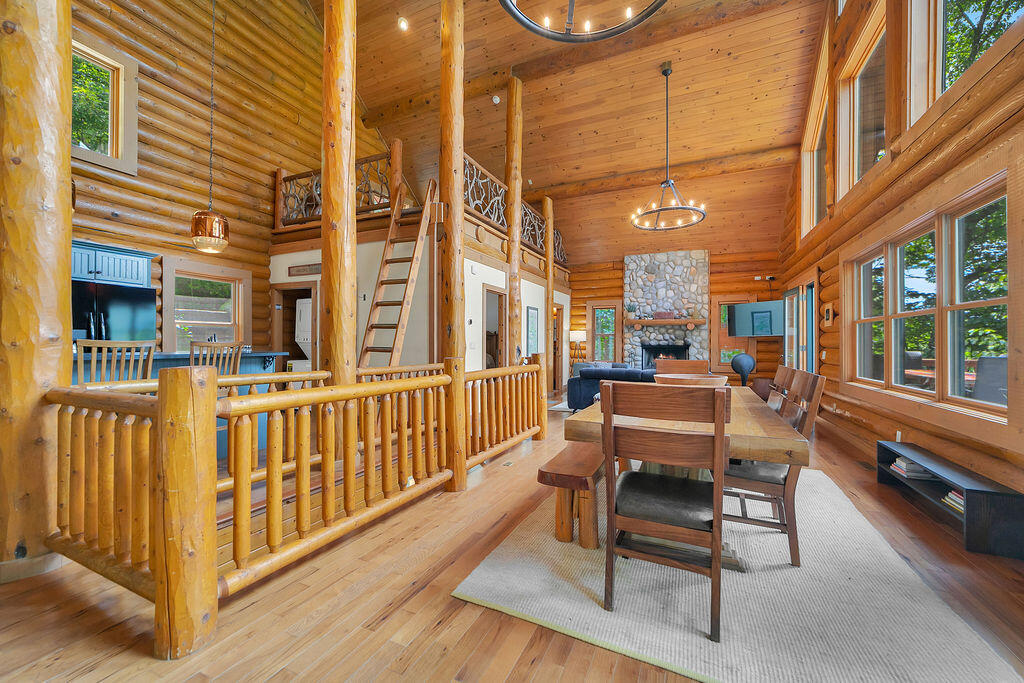 135 Ridge Top Dr