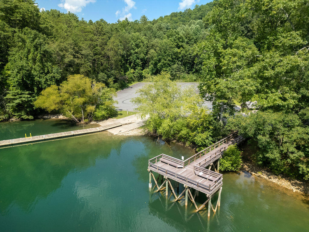 135 Ridge Top Dr