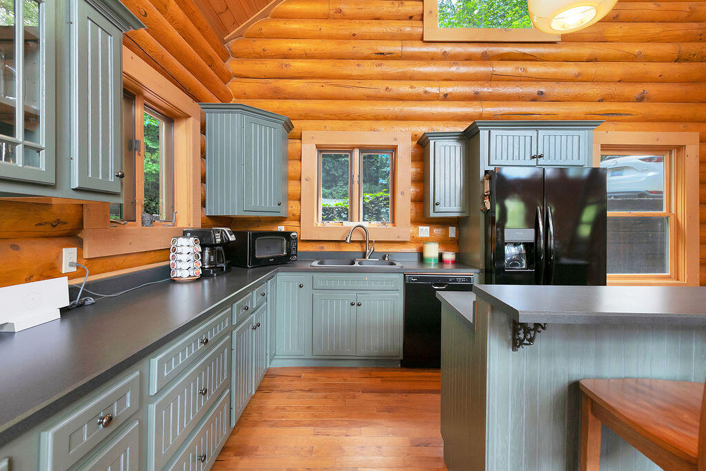 135 Ridge Top Dr