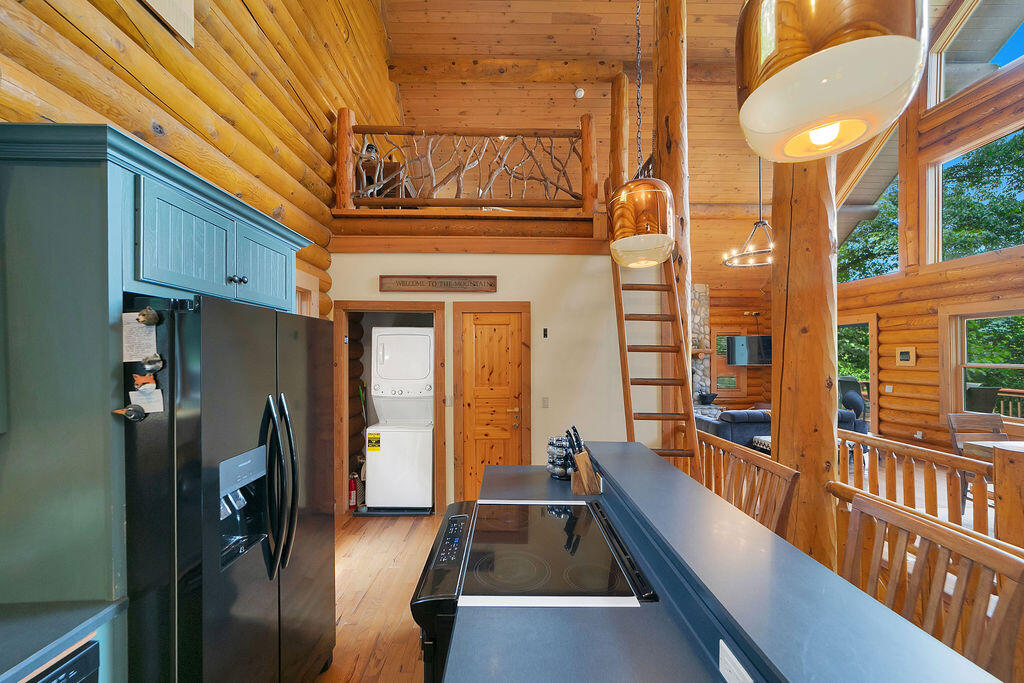 135 Ridge Top Dr