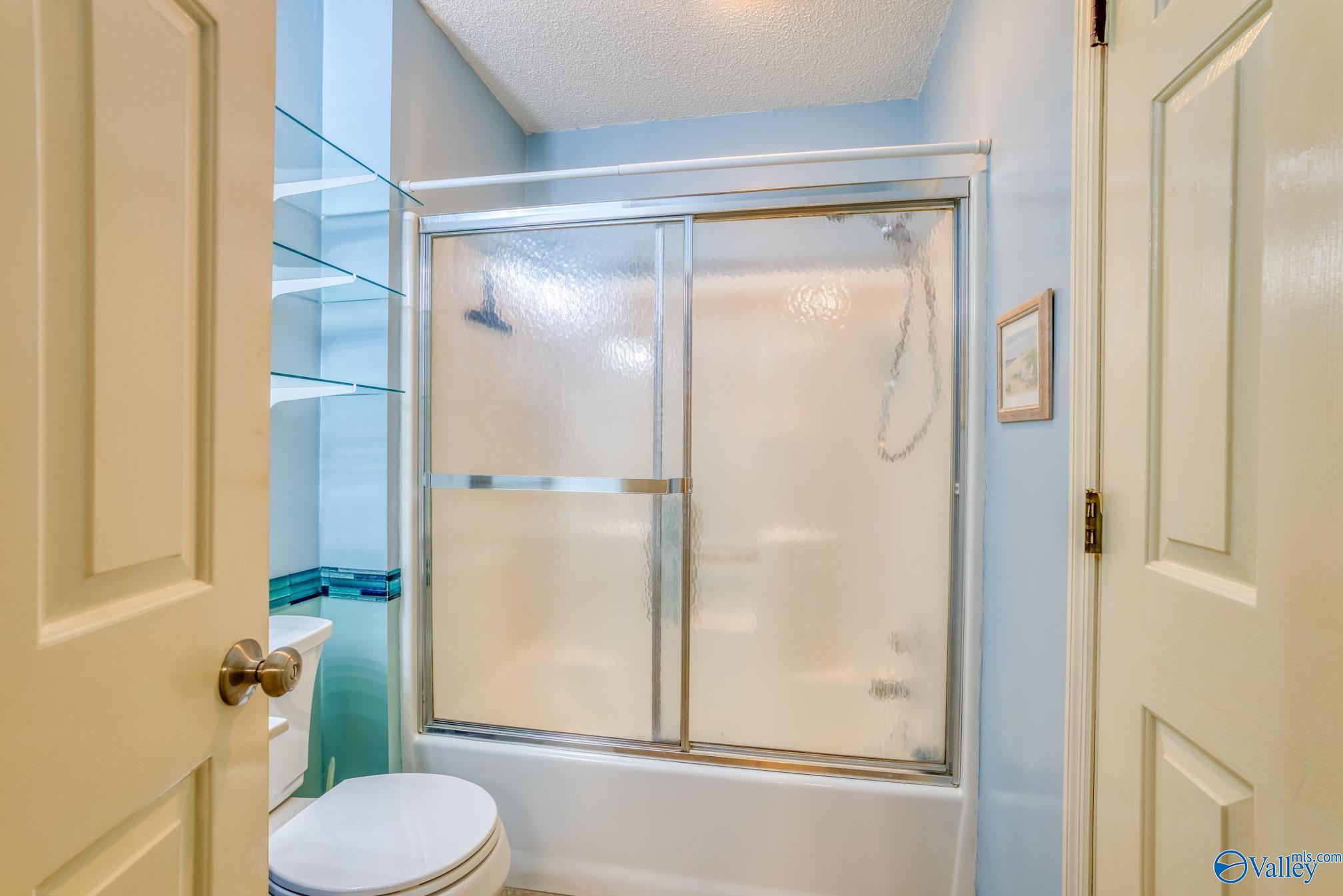 115 W Oak Hill Drive