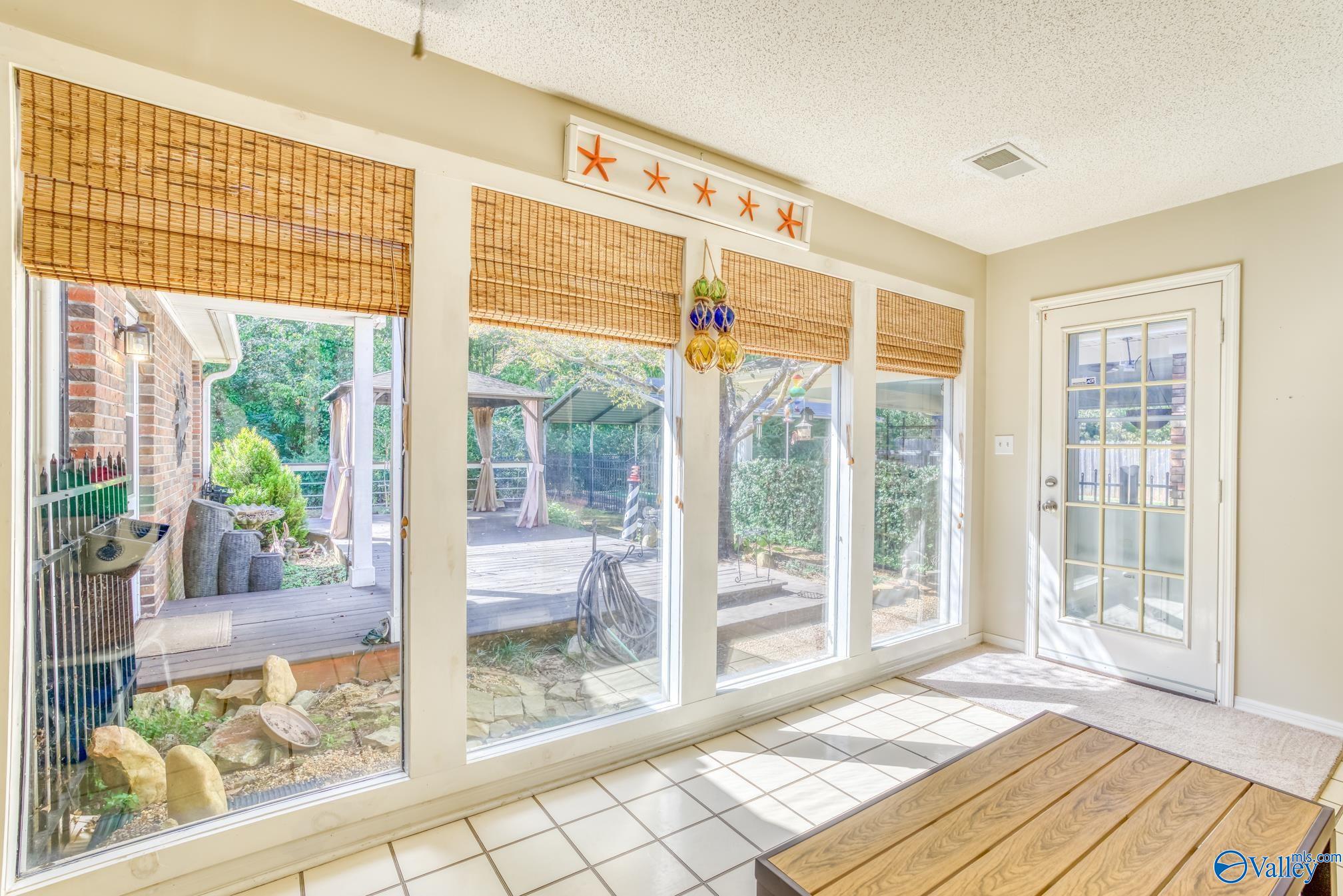 115 W Oak Hill Drive