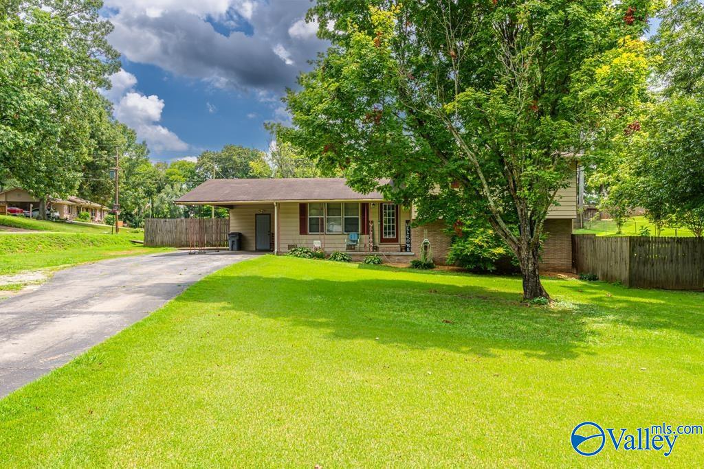 210 Suncrest Drive