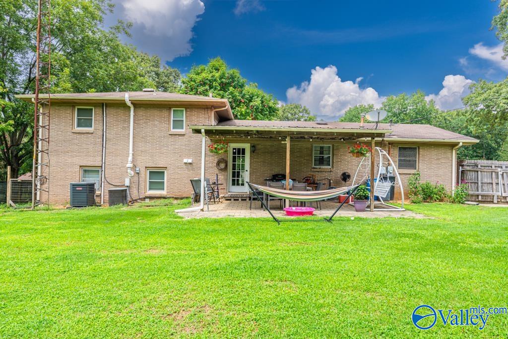 210 Suncrest Drive