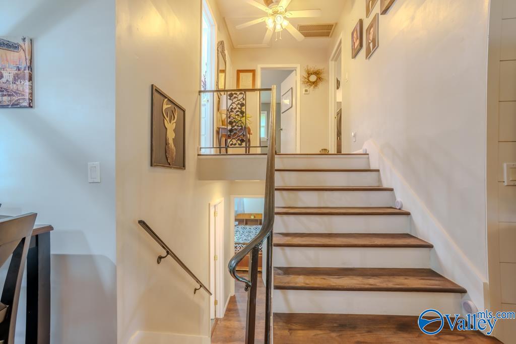 210 Suncrest Drive