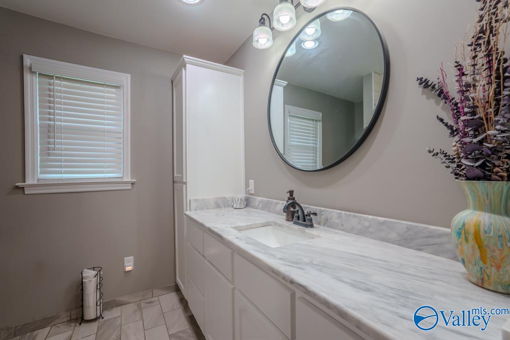 210 Suncrest Drive