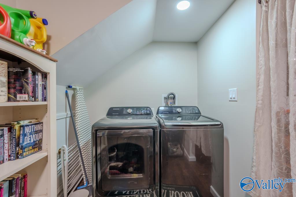 210 Suncrest Drive
