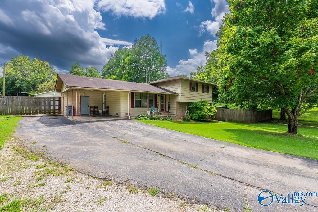 210 Suncrest Drive