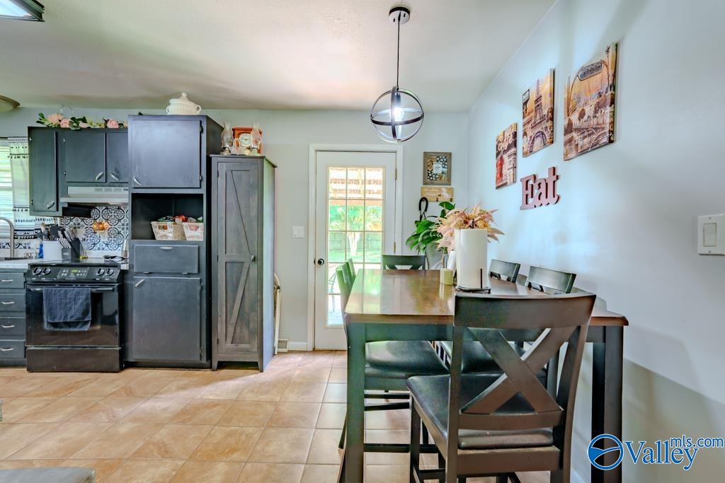 210 Suncrest Drive