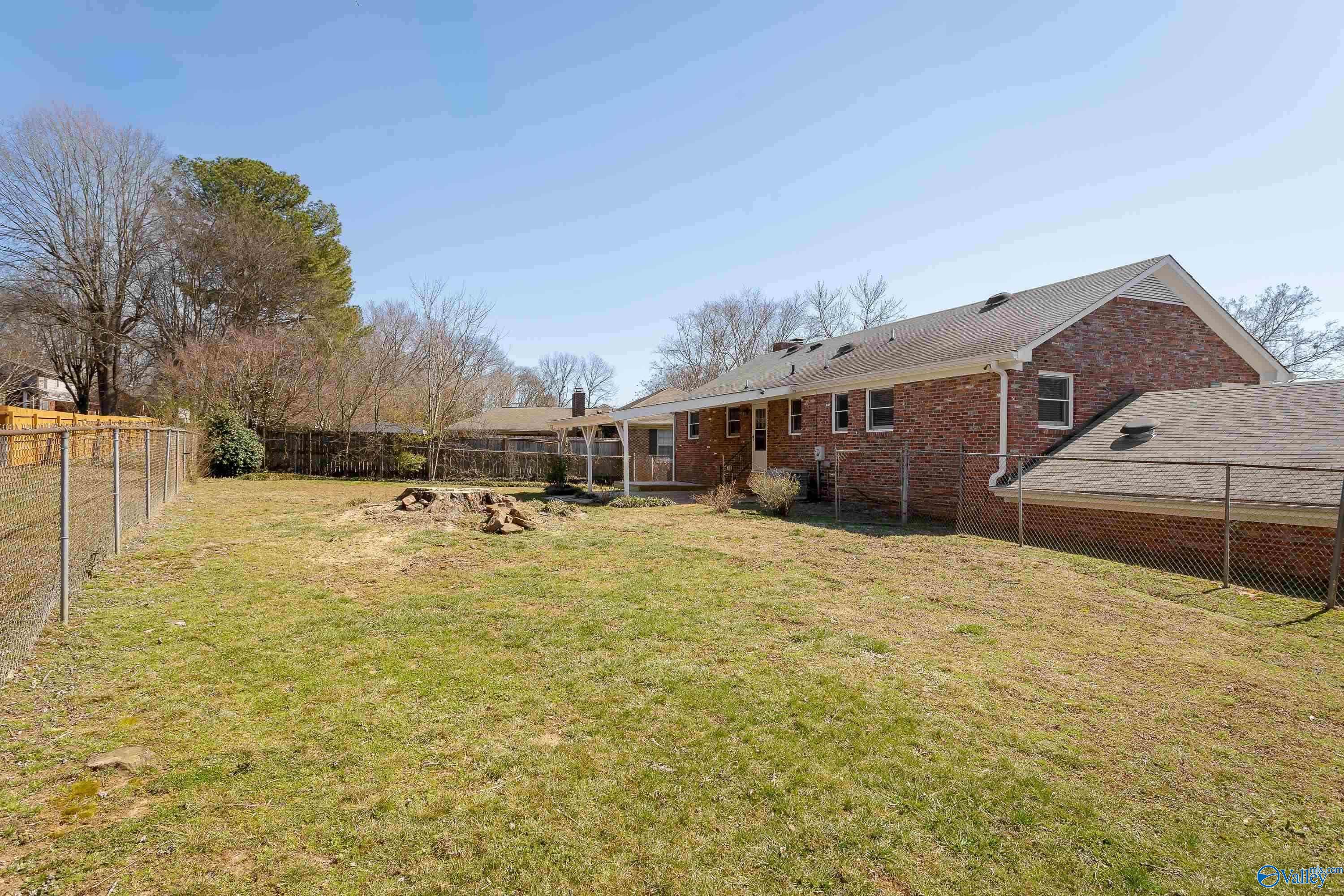 103 Creekwood Circle