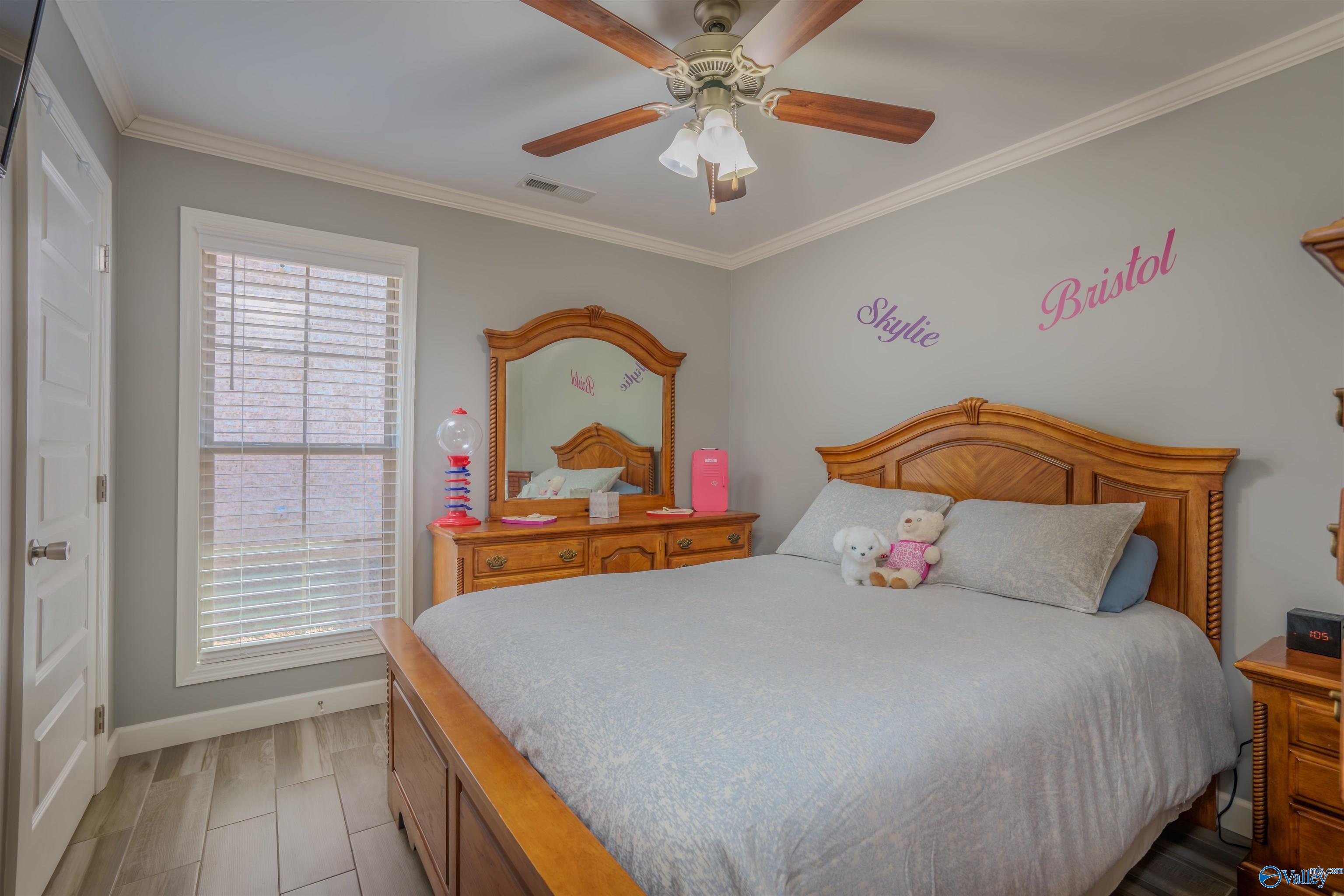 976 Garrett Lane, Florence