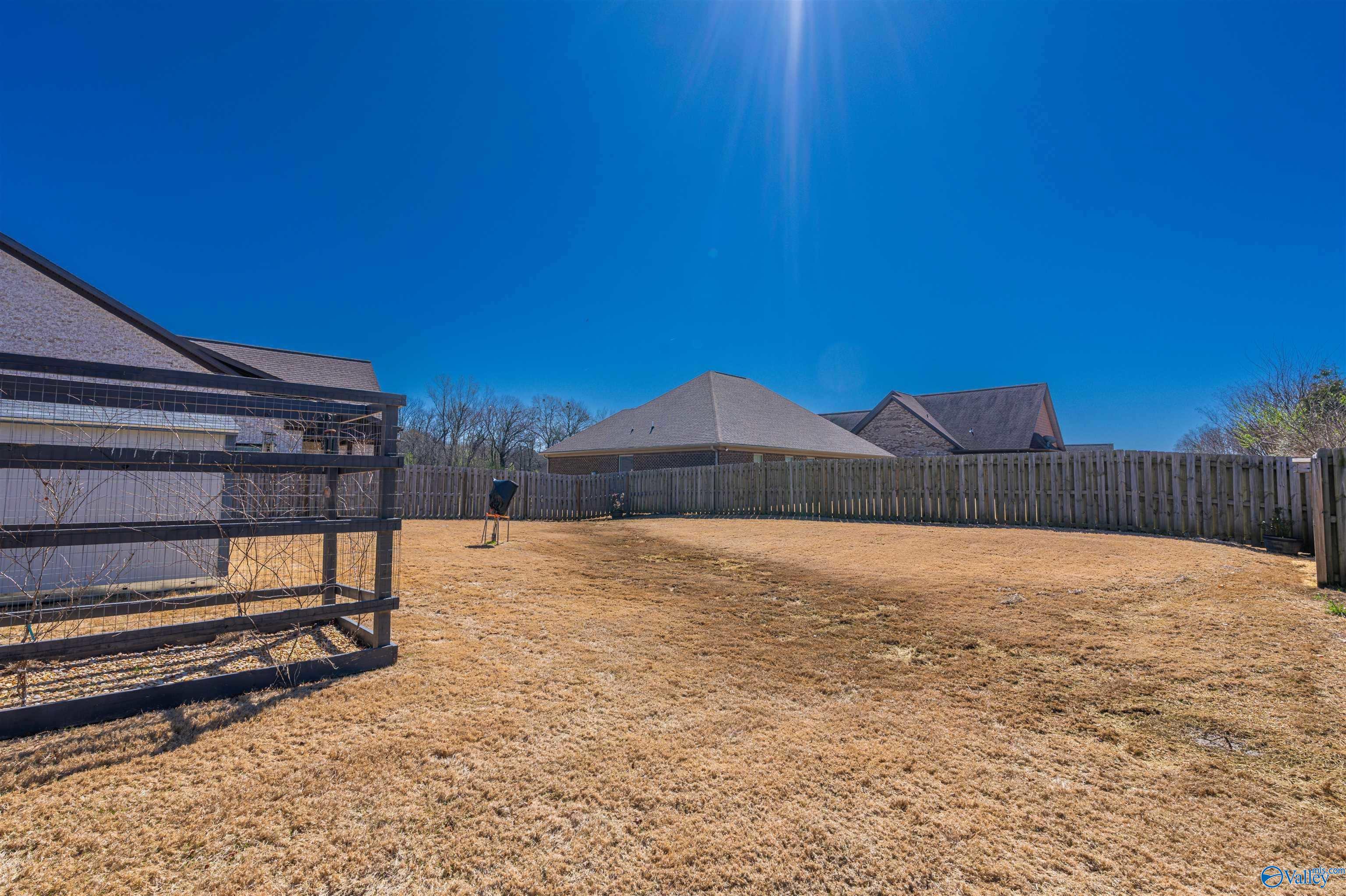 976 Garrett Lane, Florence