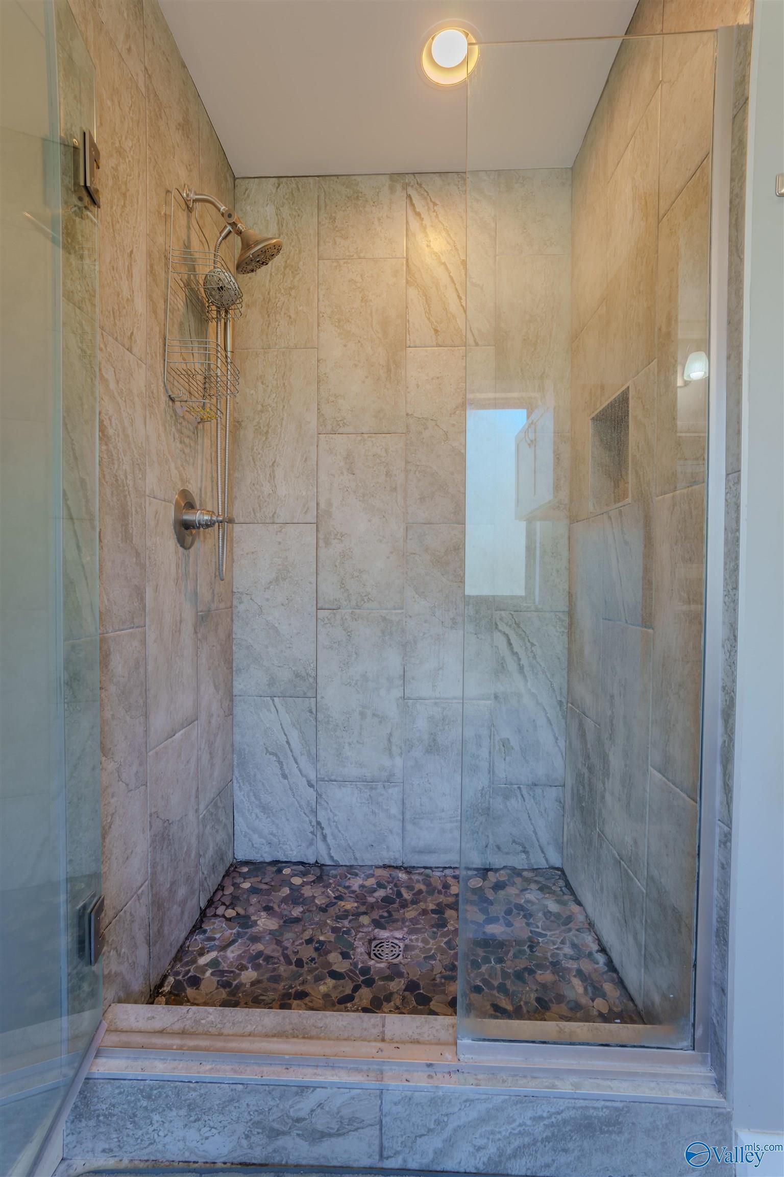 976 Garrett Lane, Florence