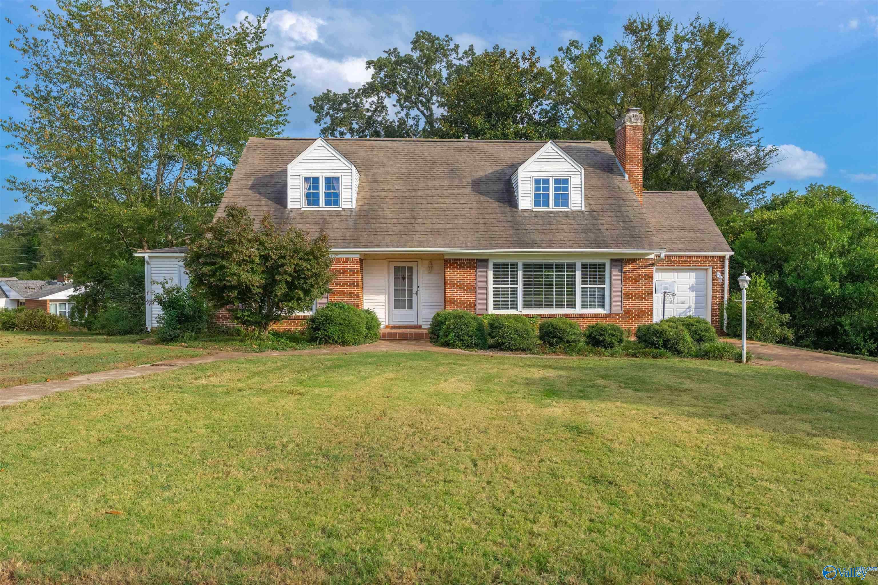 805 River Bluff Drive