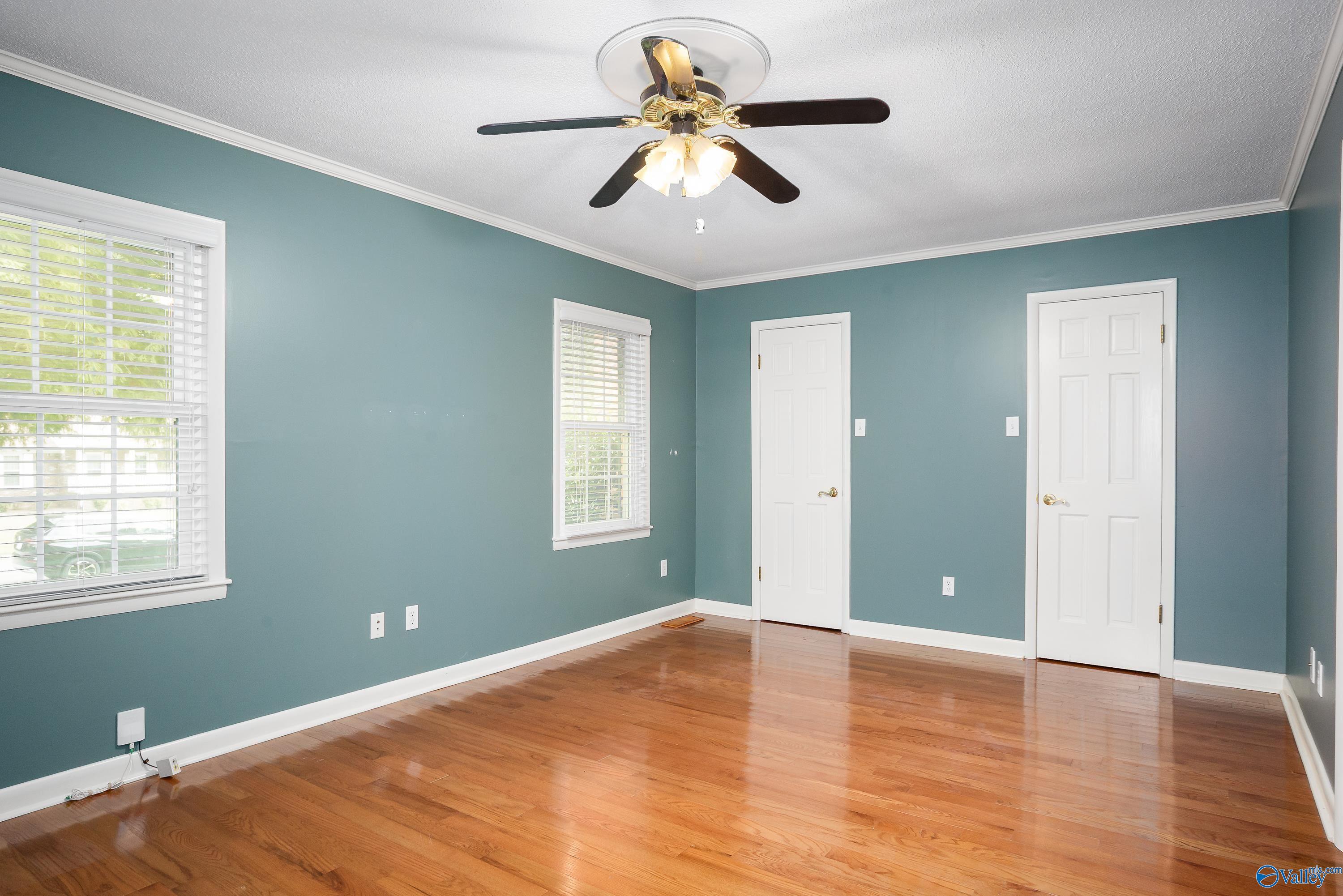 413 Russell Street, Florence