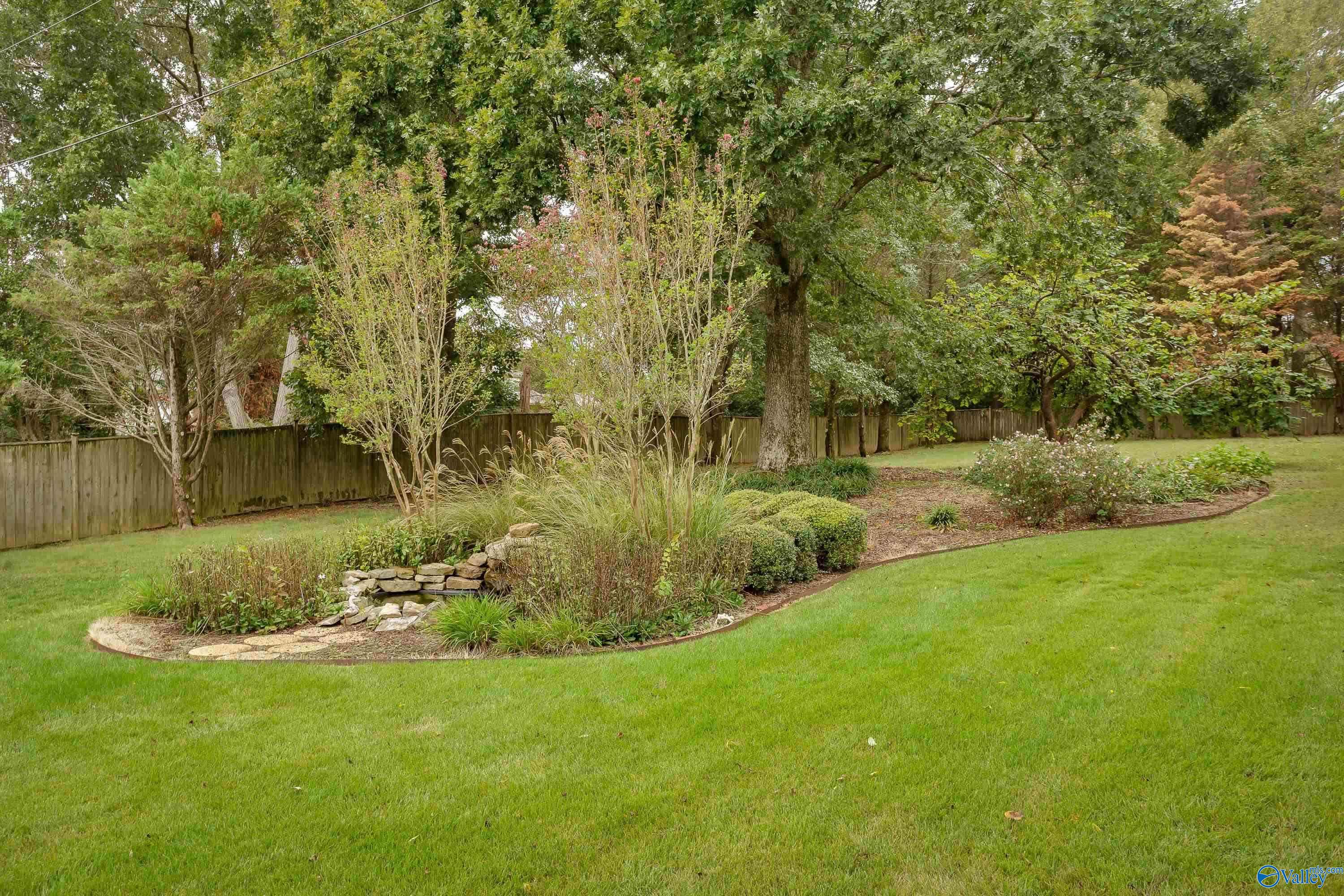 413 Russell Street, Florence